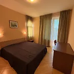 Gt Golden Dreams * Sluneční pobřeží